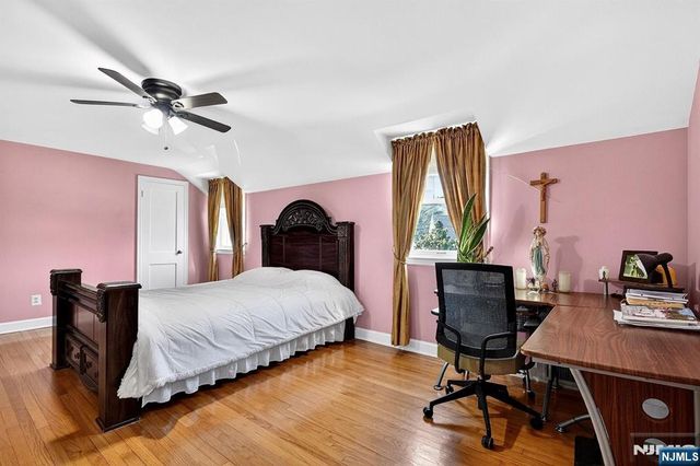 10 North Drive, East Brunswick, NJ 08816