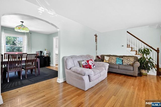10 North Drive, East Brunswick, NJ 08816