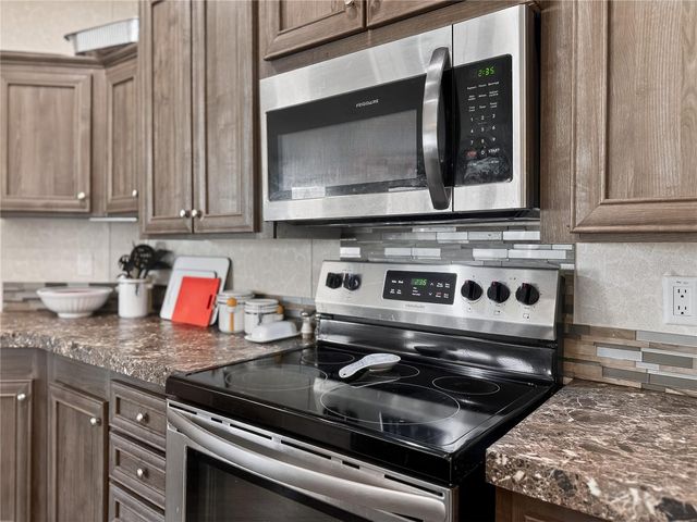 9925 SCEPTER AVENUE, Brooksville, FL 34613