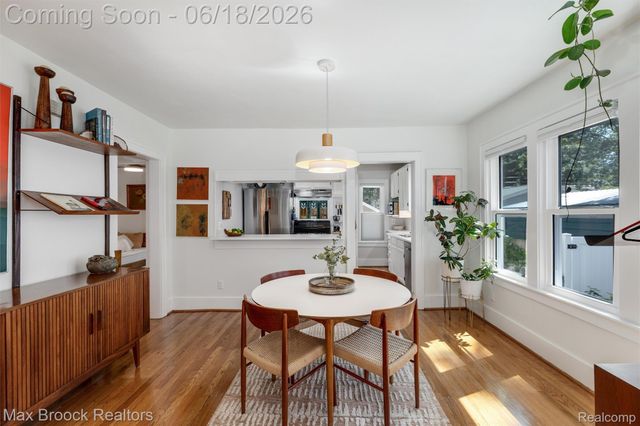 44 Kensington Boulevard, Pleasant Ridge, MI 48069