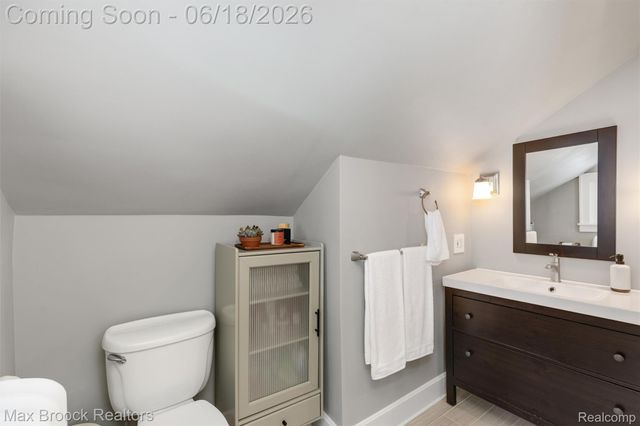 44 Kensington Boulevard, Pleasant Ridge, MI 48069