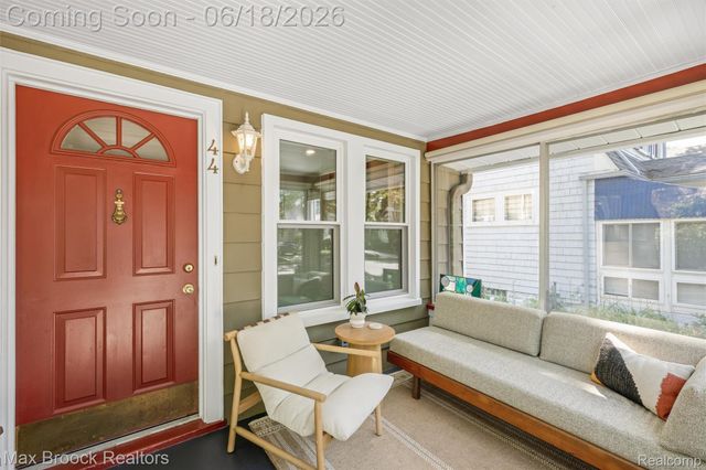 44 Kensington Boulevard, Pleasant Ridge, MI 48069