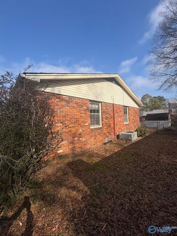 1314 Castleman Avenue SW, Decatur, AL 35601