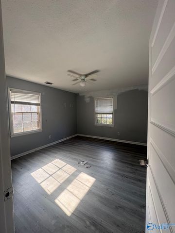 1314 Castleman Avenue SW, Decatur, AL 35601