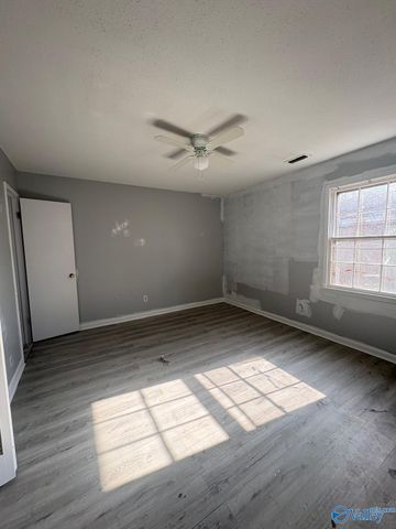 1314 Castleman Avenue SW, Decatur, AL 35601