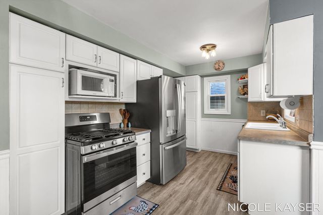 10471 Chicago Drive, Holland Twp, MI 49464