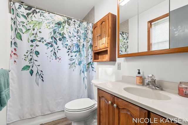 10471 Chicago Drive, Holland Twp, MI 49464