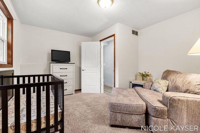 10471 Chicago Drive, Holland Twp, MI 49464