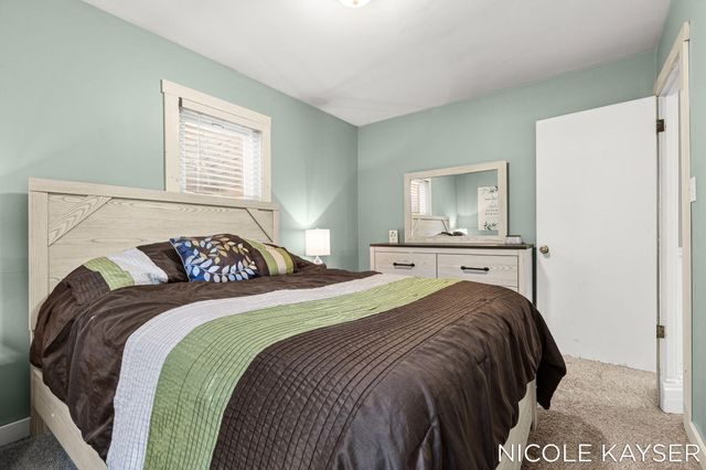 10471 Chicago Drive, Holland Twp, MI 49464