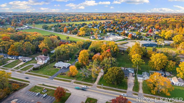 10471 Chicago Drive, Holland Twp, MI 49464