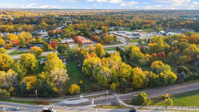 10471 Chicago Drive, Holland Twp, MI 49464