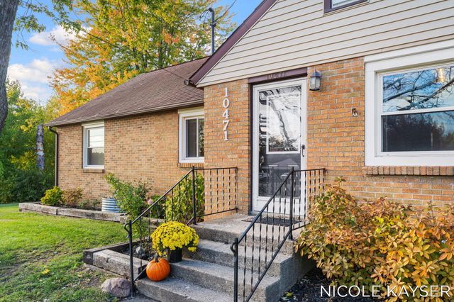 10471 Chicago Drive, Holland Twp, MI 49464