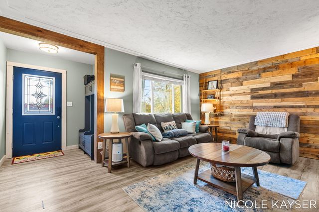 10471 Chicago Drive, Holland Twp, MI 49464