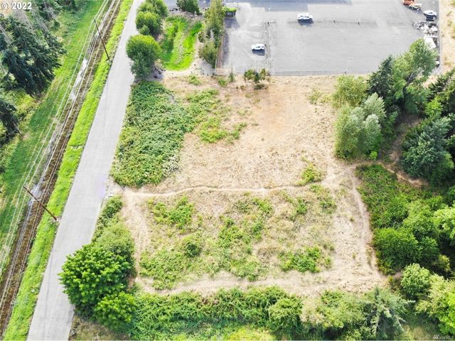 3700 Memorial Park Dr, Longview, WA 98632