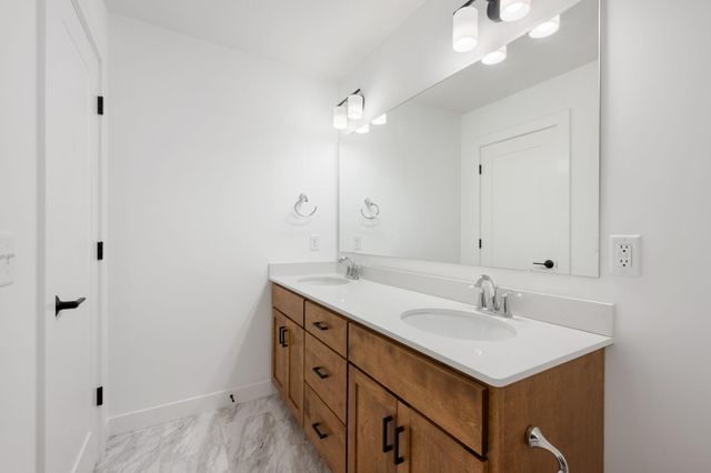 6301 Red Cedar Drive, Chaska, MN 55318