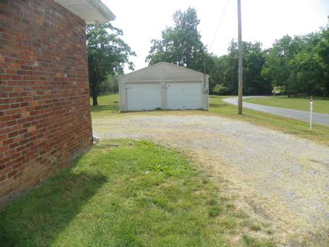 1544 Neelys Bend Rd, Madison, TN 37115