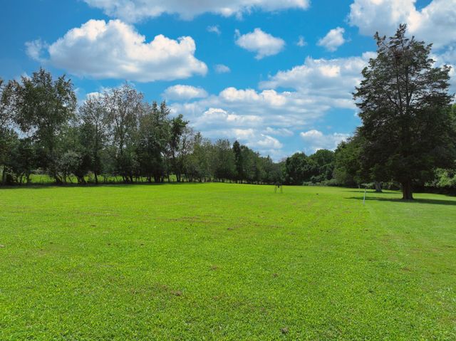 1544 Neelys Bend Rd, Madison, TN 37115