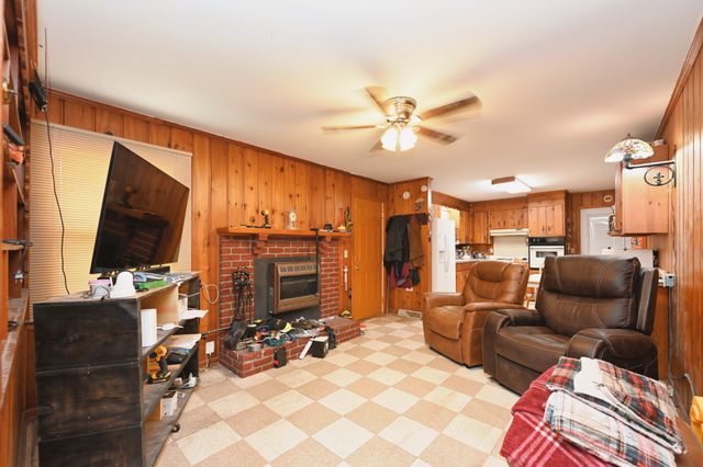 1544 Neelys Bend Rd, Madison, TN 37115