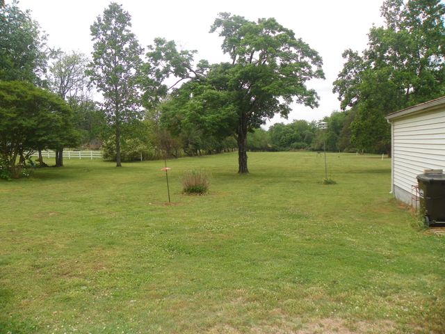 1544 Neelys Bend Rd, Madison, TN 37115