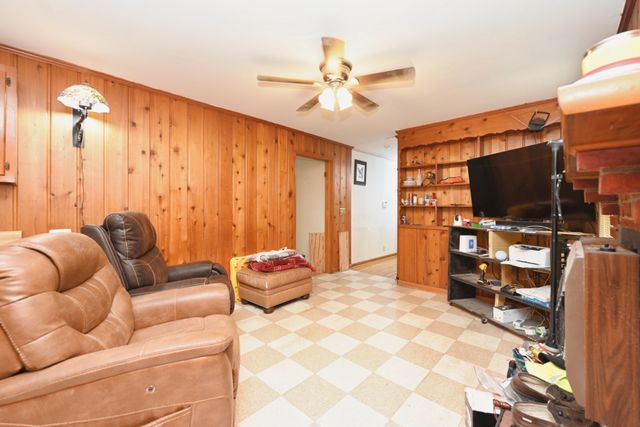 1544 Neelys Bend Rd, Madison, TN 37115