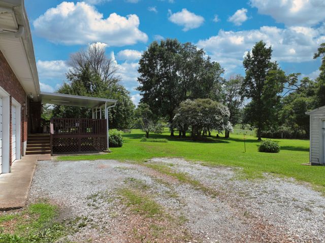 1544 Neelys Bend Rd, Madison, TN 37115
