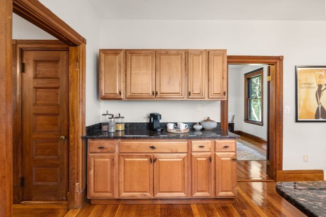 305 Central Street, Newton, MA 02466