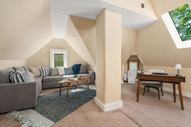 305 Central Street, Newton, MA 02466