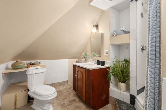 305 Central Street, Newton, MA 02466