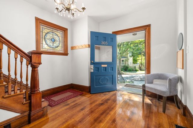 305 Central Street, Newton, MA 02466