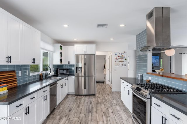 4338 E RANCHO Drive, Phoenix, AZ 85018