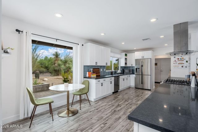 4338 E RANCHO Drive, Phoenix, AZ 85018