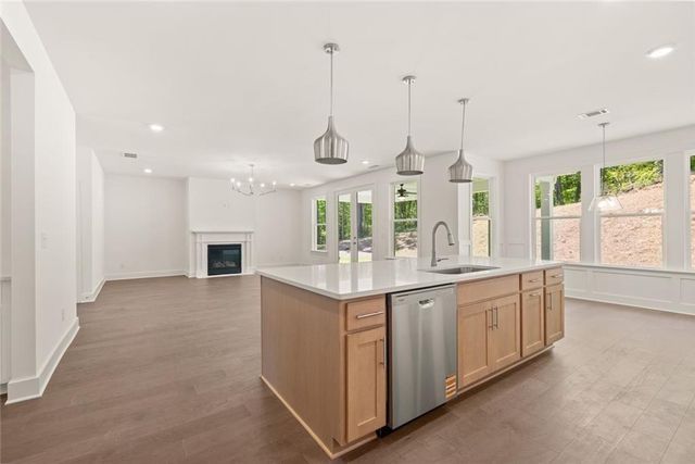 8330 Creekside Overlook Drive, Gainesville, GA 30506
