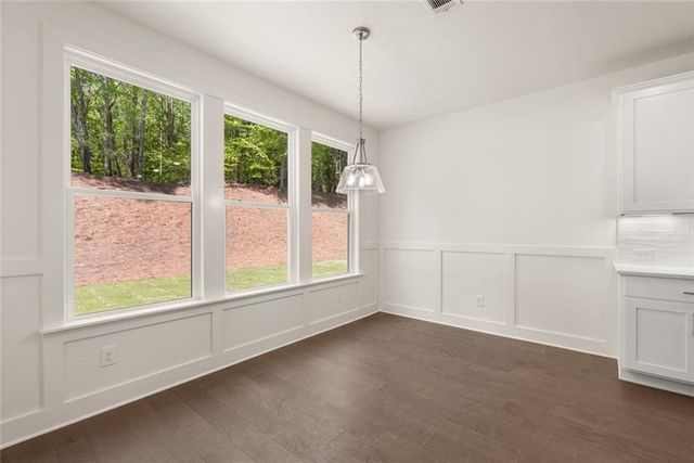 8330 Creekside Overlook Drive, Gainesville, GA 30506