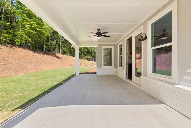8330 Creekside Overlook Drive, Gainesville, GA 30506
