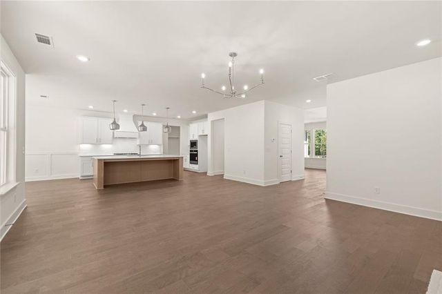 8330 Creekside Overlook Drive, Gainesville, GA 30506
