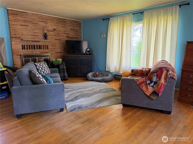 708 Olson Road, Longview, WA 98632