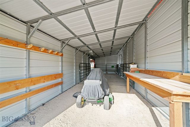 1460 Horseshoe Gulch Road, Manhattan, MT 59741