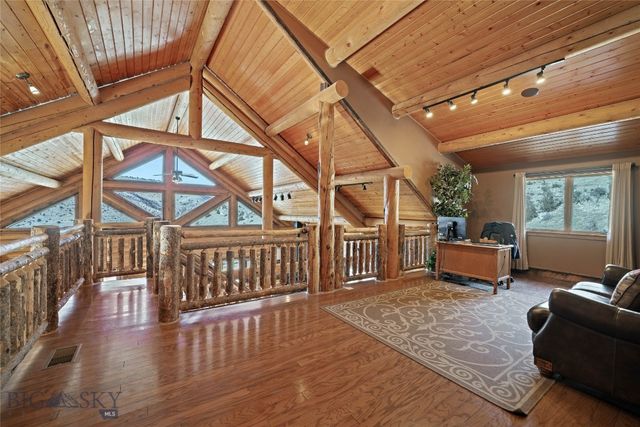 1460 Horseshoe Gulch Road, Manhattan, MT 59741