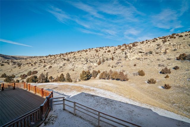 1460 Horseshoe Gulch Road, Manhattan, MT 59741