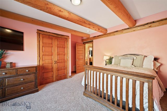 1460 Horseshoe Gulch Road, Manhattan, MT 59741