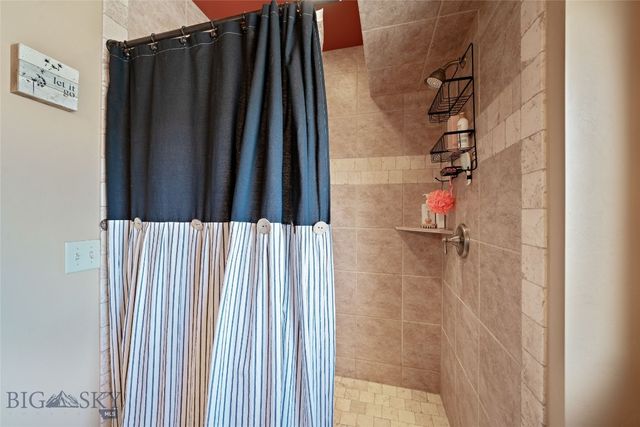 1460 Horseshoe Gulch Road, Manhattan, MT 59741