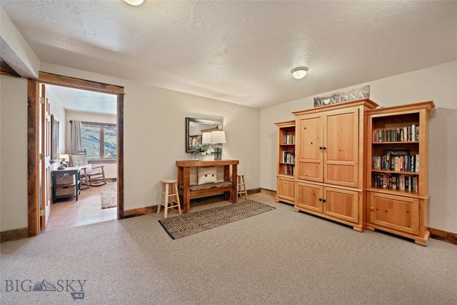 1460 Horseshoe Gulch Road, Manhattan, MT 59741