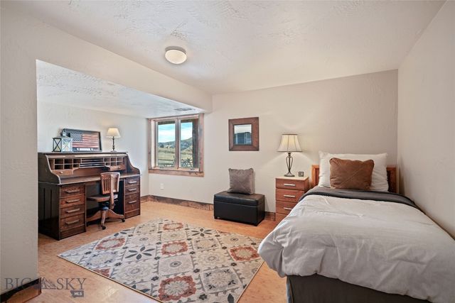 1460 Horseshoe Gulch Road, Manhattan, MT 59741