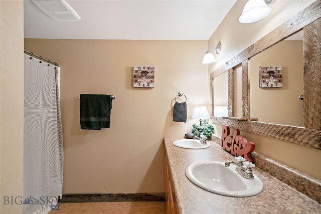 1460 Horseshoe Gulch Road, Manhattan, MT 59741