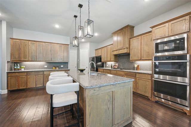 2021 Angus Drive, Little Elm, TX 75068