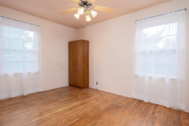 861 SE M Street, Grants Pass, OR 97526