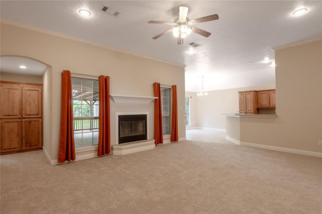 215 Bridgeview Drive, Onalaska, TX 77360