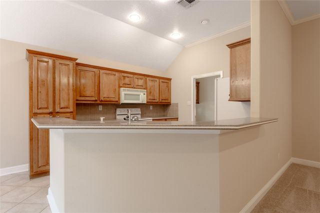 215 Bridgeview Drive, Onalaska, TX 77360