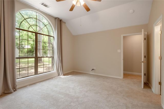 215 Bridgeview Drive, Onalaska, TX 77360