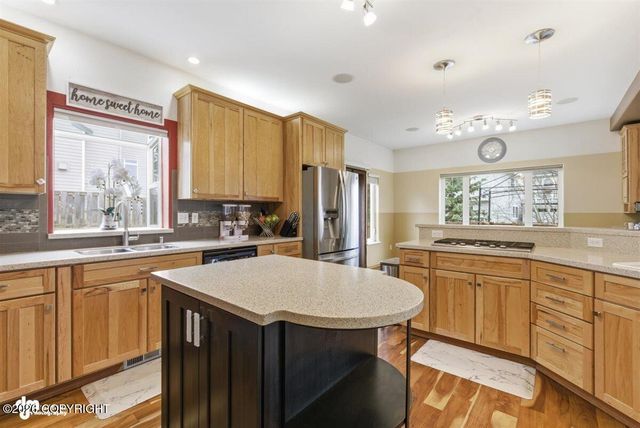 16102 Bridgeview Drive, Anchorage, AK 99516